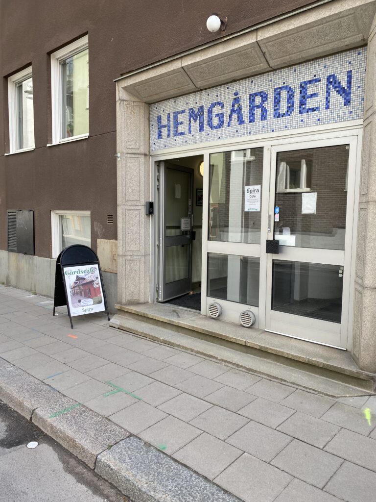 Ingång från Slottsgatan